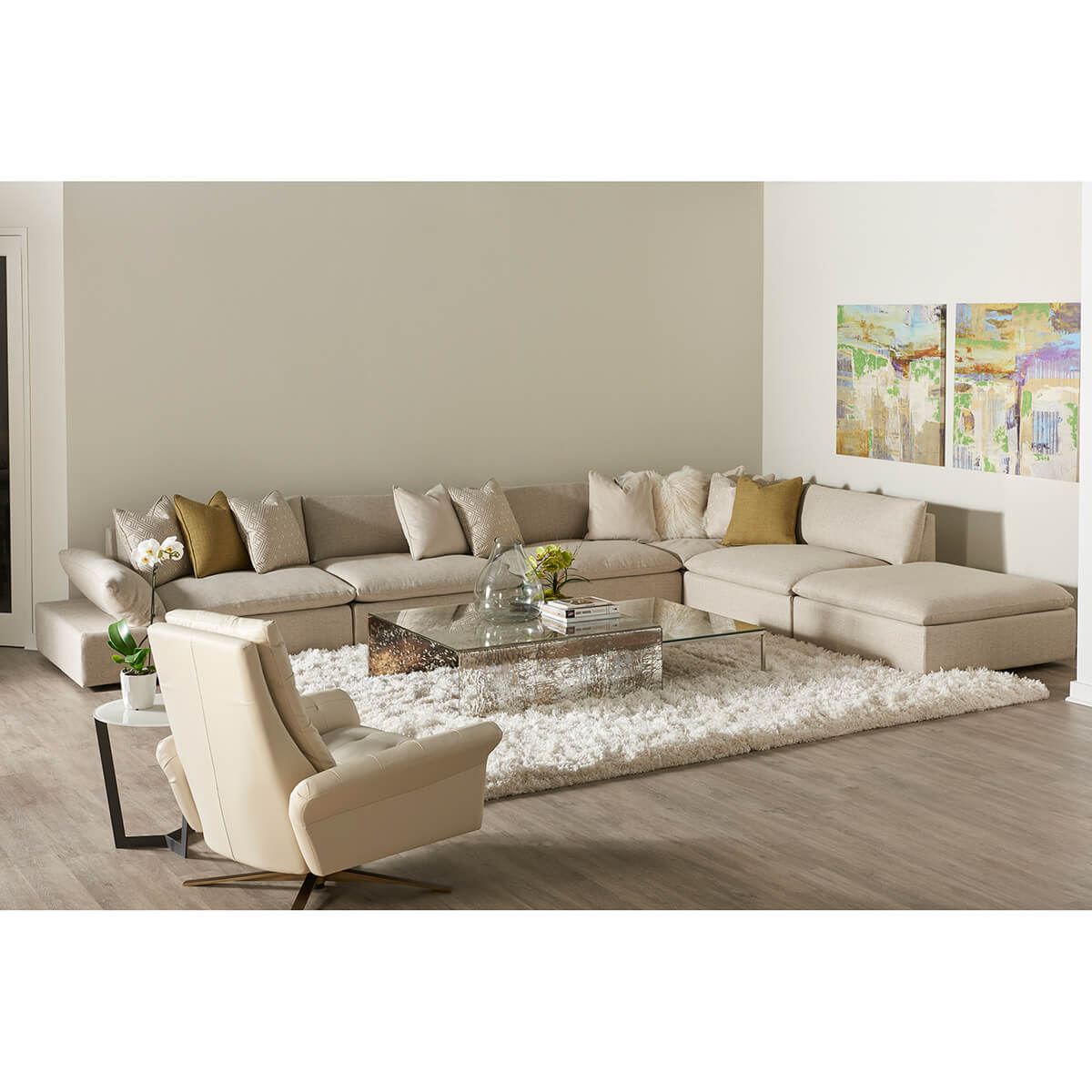 Read more about the article Pileus/Versa Living Room Collection
