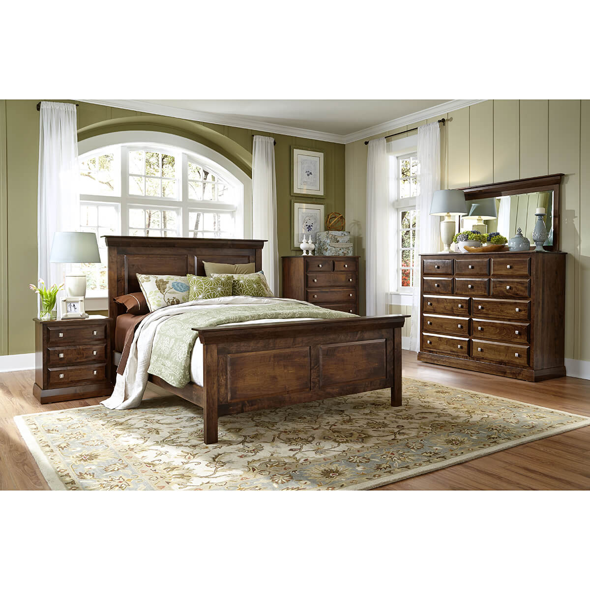 Read more about the article Colburn Bedroom Collection