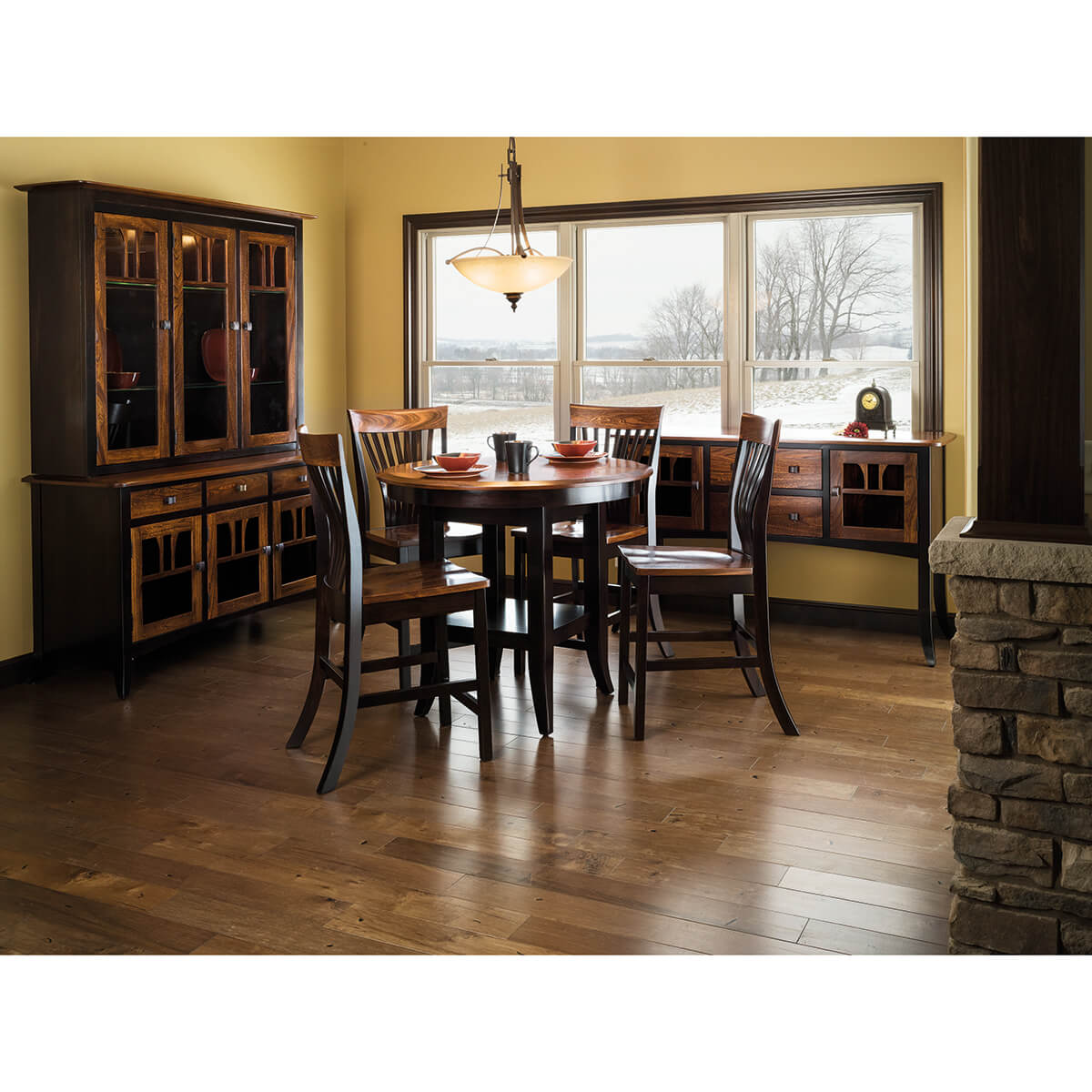 Read more about the article Christy Round Table Dining Collection