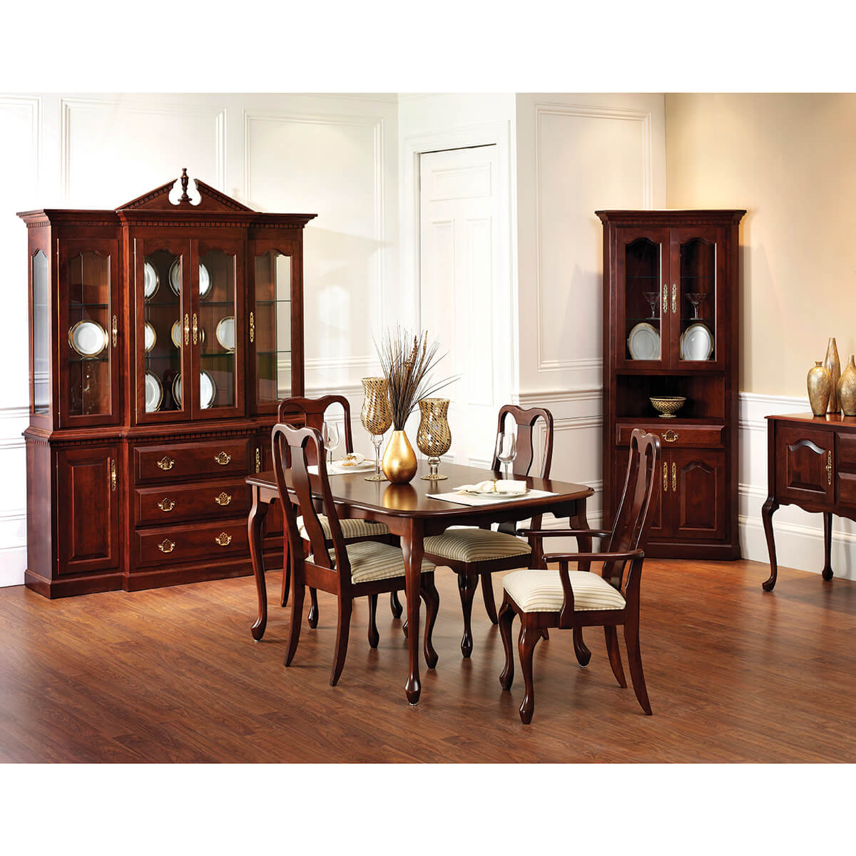 Read more about the article Queen Anne Dining Collection