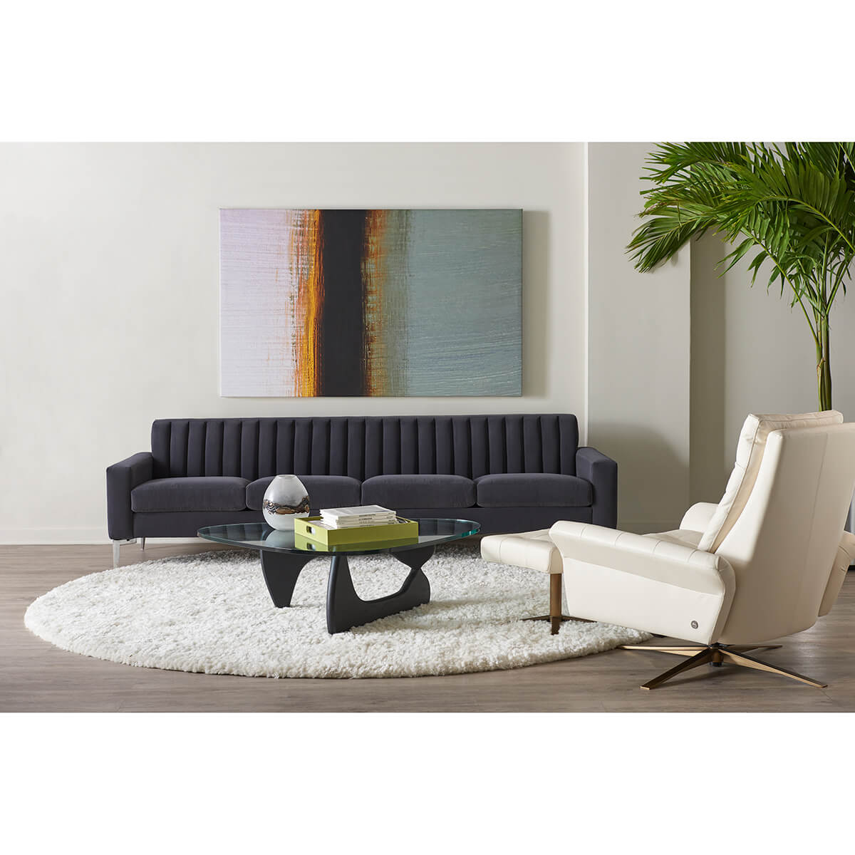 Read more about the article Rayna/Pileus Living Room Collection
